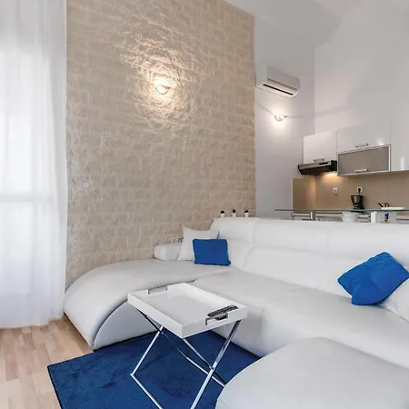 Awesome In Pag Appartement