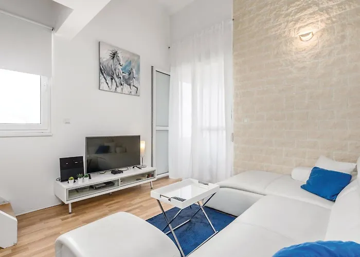 Apartament 1 Bedroom Pet Friendly In Pag Pag Town