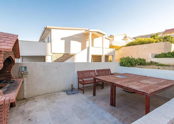1 Bedroom Pet Friendly In Pag Apartament *