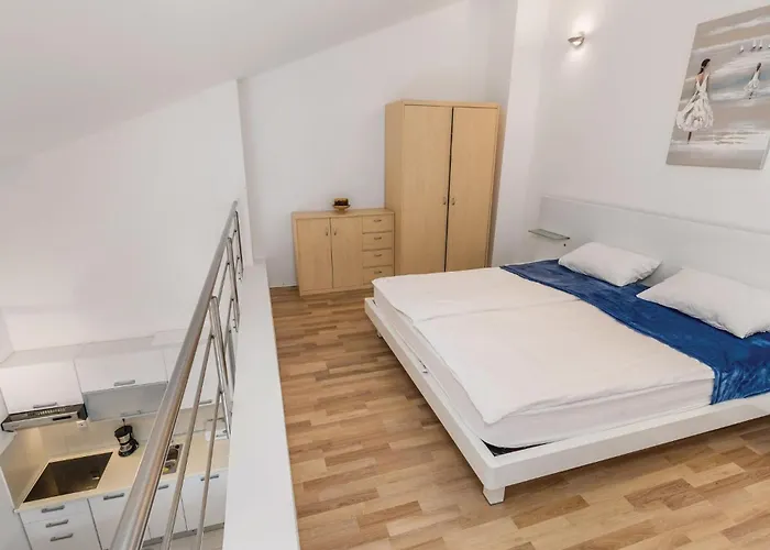 1 Bedroom Pet Friendly In Pag Apartament