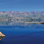 1 Bedroom Pet Friendly In Pag