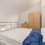 Apartament 1 Bedroom Pet Friendly In Pag