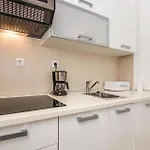 Apartament 1 Bedroom Pet Friendly In Pag