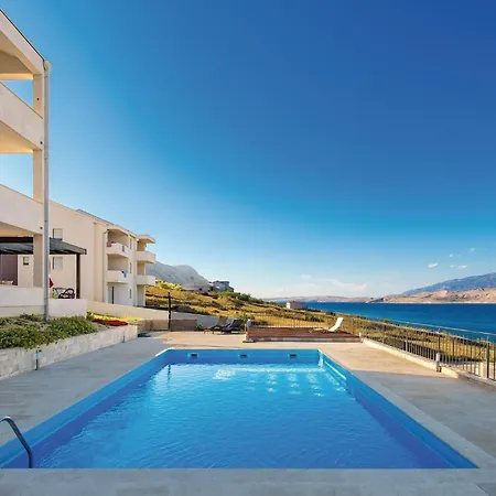 Apartment Lovely In Pag With House Sea View *