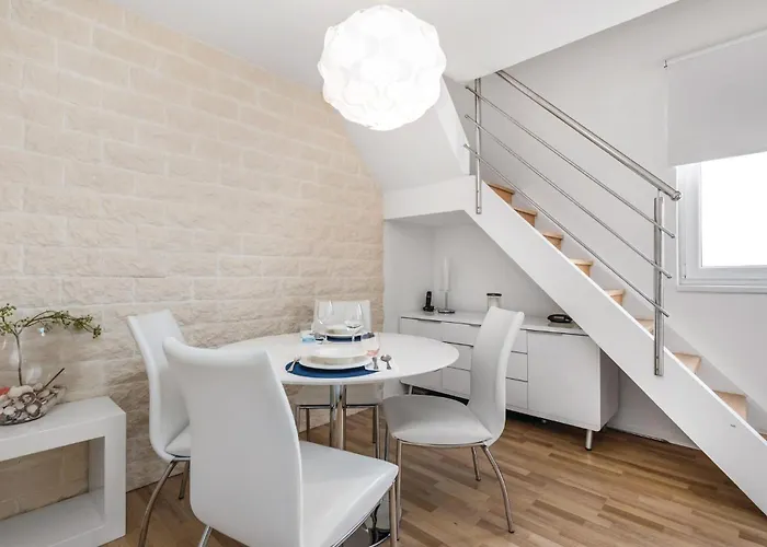 Apartment 1 Bedroom Pet Friendly In Pag Pag Town